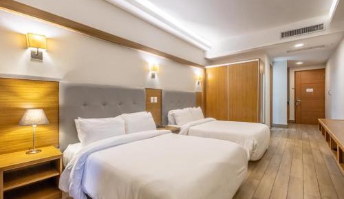 Superior Queen Room - Free Wifi