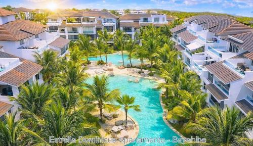 One-Bedroom Apartment with Pool View