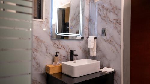 Deluxe Double or Twin Room with Garden View