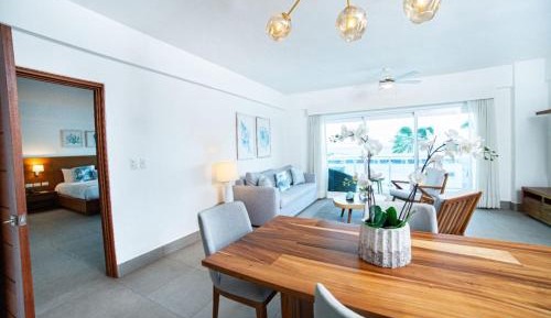 Apartment with Garden View