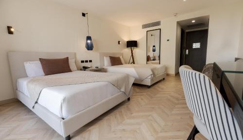 Executive Deluxe City View with Balcony