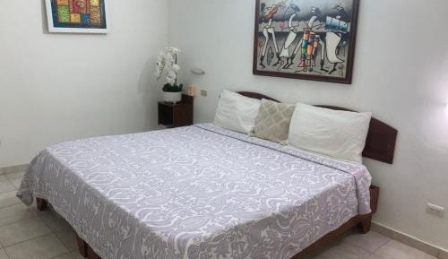 Standard Queen Room
