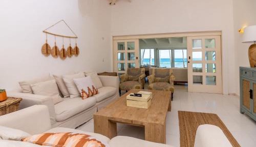 Villa - Beach Front