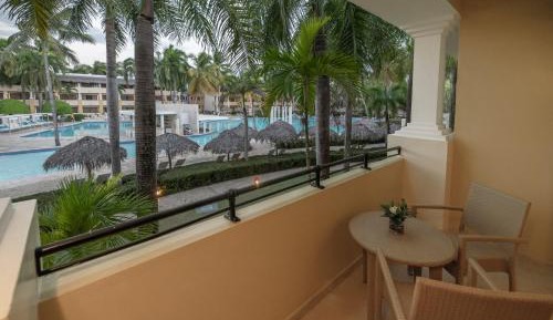 Premium Pool View Single Use