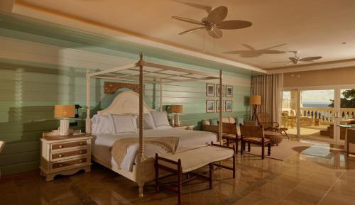 Family Junior Suite with Plunge Pool (1 Adult)