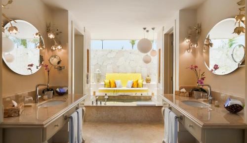 Luxury Pool Family Suite