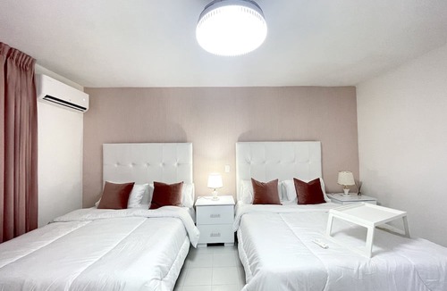 Viejo Arroyo Hondo Bed & Breakfast | H Mansion Recovery and Spa