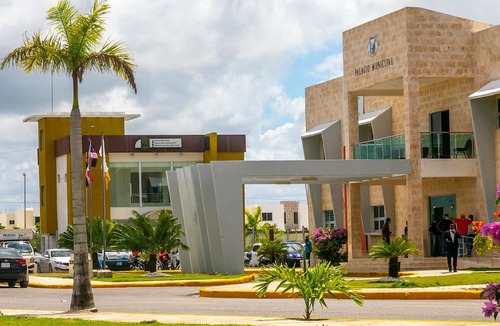 Veron Villa | Contemporary 3BDR Guest House 20 minutes away Punta Cana Beaches