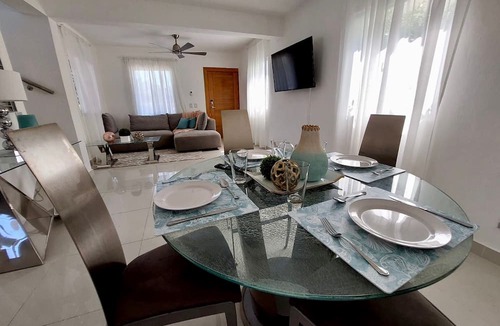 Veron Villa | Contemporary 3BDR Guest House 20 minutes away Punta Cana Beaches