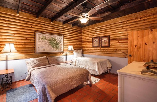 Constanza Villa | Cozy villa close to the rive in Arroyo Frio