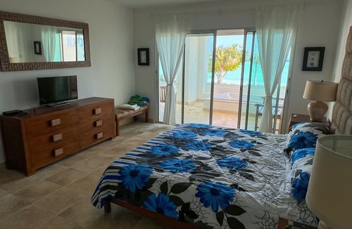 Cap Cana Marina Apartment | Palmera Ocean front 2 Bd
