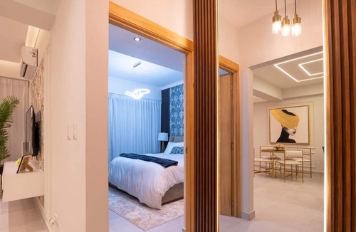 La Julia Apartment | Majestic & Spacious1b Downton Gym Pool
