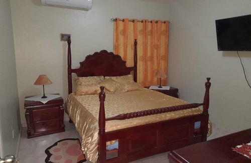 Santo Domingo Este House | Casa Placentera y Segura en Santo Domingo Este