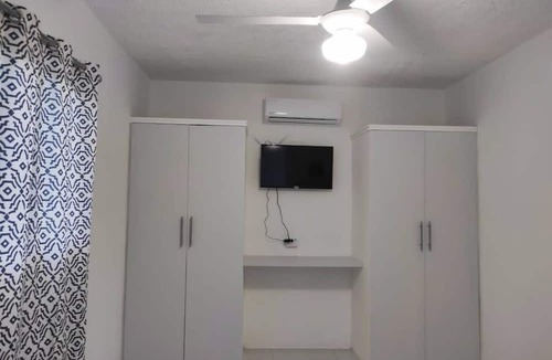Barrio La Fortaleza Vieja Apartment | 100 Mts From Malecón Weekly Monthly Discount