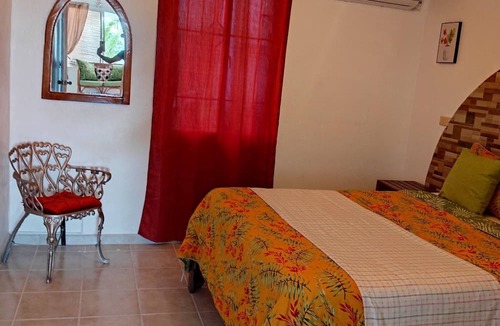 Barrio La Fortaleza Vieja Apartment | Bay View Apt Quiet Area Weekly - Monthly Discount