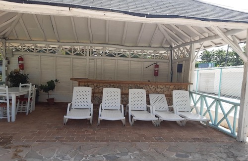El Callejon House | Lovely Villa 5 Minute Walk to the Beach in the Center of Town