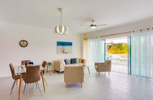 Playa Bibijagua Apartment | Beautiful Apartment just steps from the Beach