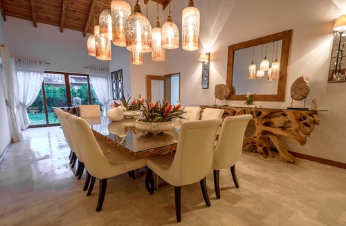 Las Piedras Villa | Luxurious 5-bdr villa at Casa de Campo