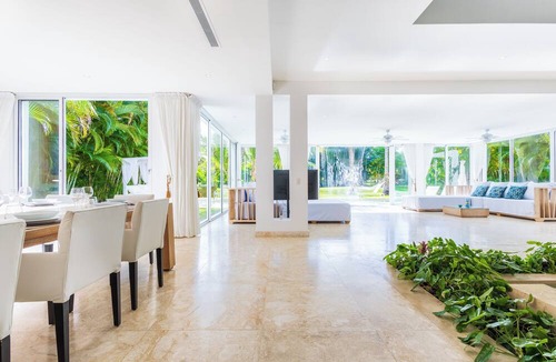 Bavaro Villa | Luxury Villa Waterfall - Pool & BBQ