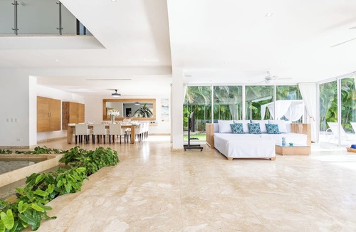 Bavaro Villa | Luxury Villa Waterfall - Pool & BBQ