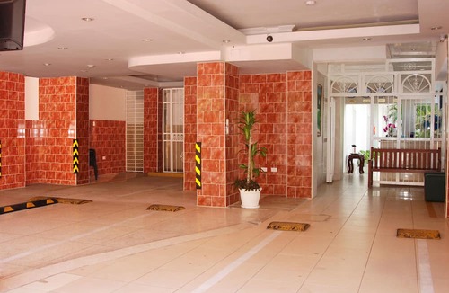 Mata Hambre Hotel | Hotel Royal Palace
