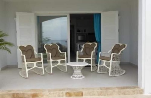 Dominicus Apartment | Flat 10 directly on the Caribbean Sea