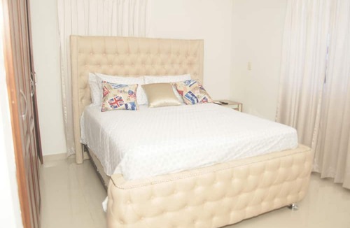 Cotui Apartment | Luxury Apartment Private Parking WIFI Netflix And Disney+
