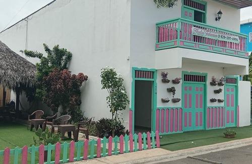 El Macao Hotel | Hostal Johnnier Macao Punta Cana