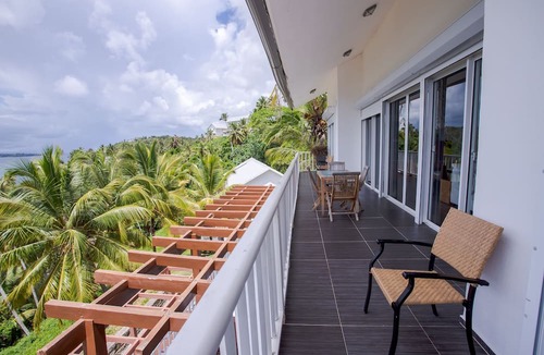 Punta Balandra Apartment | Breathtaking View Condo w/Balcony + Beach + Pool + Parking & Wi-Fi