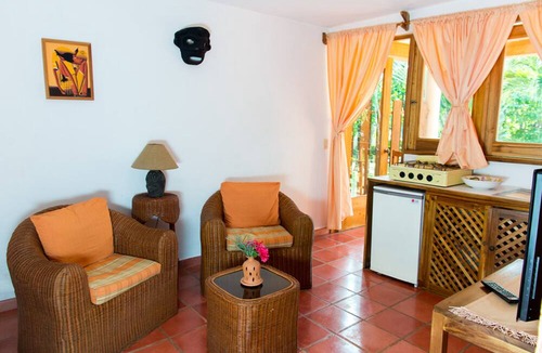 La Iglesia Hotel | Hotel Residencia del Paseo
