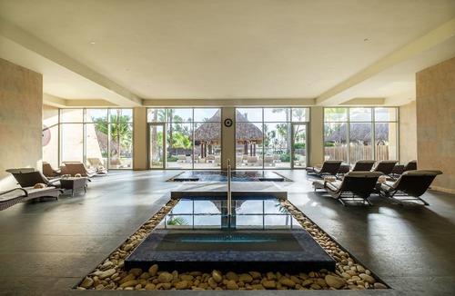 Playa Bibijagua Resort | Barceló Bávaro Palace - All Inclusive