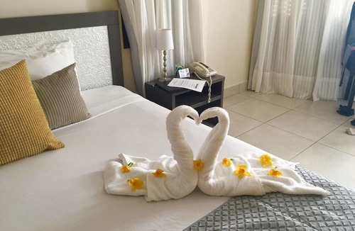 Los Brazos Condo | Awesome Beach Resort that inculdes VIP package Book your suite today!