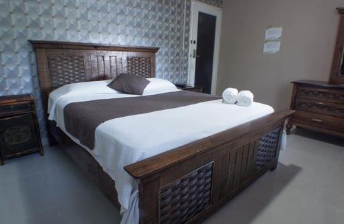 Ciudad Universitaria Hotel | Malecon Rooms & Hotel