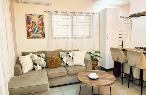 Ciudad Nueva Apartment | Colonial Leyton Apartment