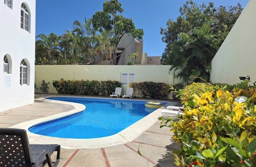 Costambar Apartment | Beach Apartment With Pool - Costambar