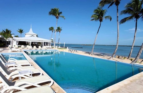 El Soco Villa | Elegant, Modern Style Villa in Playa Nueva Romana2