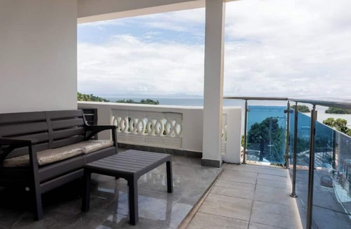 Barrio La Fortaleza Vieja Apartment | Villas Hillside apt 4