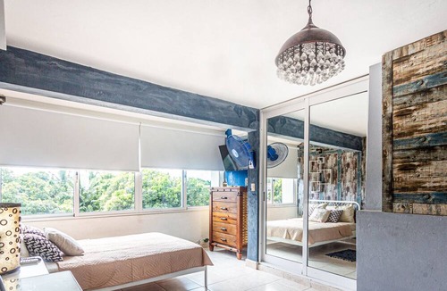 El Batey Apartment | Artist's Loft With Private Jacuzzi & Roof Terrace