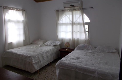 La Iglesia Bed & Breakfast | Castillo Romano