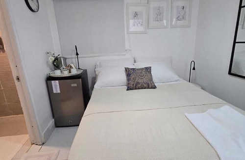 Mano Juan Hotel | Casa Rosada Beach Front