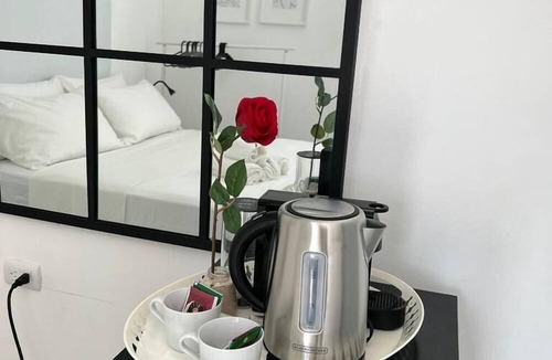 Mano Juan Hotel | Casa Rosada Beach Front