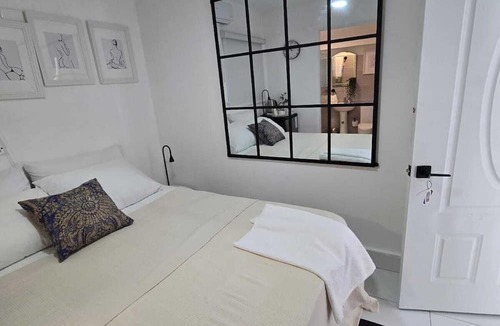 Mano Juan Hotel | Casa Rosada Beach Front
