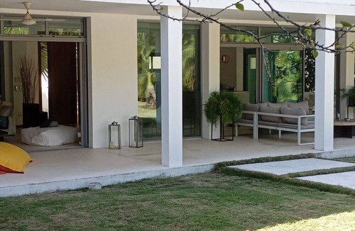 Portillo Villa | Villa Joyosa- Las Terrenas Beachfront Villa