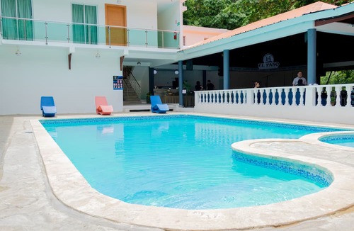 Laguna Salada Hotel | El Paso Hotel