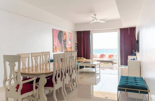Villas Del Mar Apartment | Spacious Apto With Spectacular Views Of The Beach