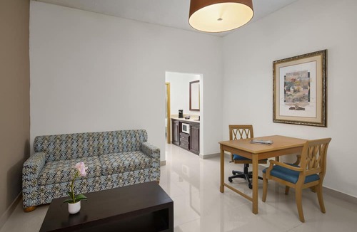 Juan Dolio Hotel | Hodelpa Garden Suites Golf & Convention Center