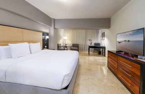 Ensanche Naco Hotel | Radisson Hotel Santo Domingo