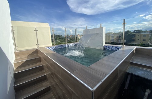San Francisco de Macoris Apartment | Lujoso apartamento con jacuzzi privado