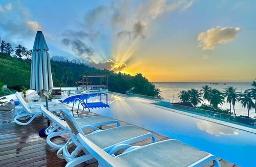 Samana Apartment | Beautiful Apt, King Bed, Pool, Rooftop Terrace, Spectacular Bay View.