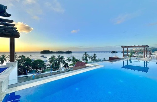 Samana Apartment | Beautiful Apt, King Bed, Pool, Rooftop Terrace, Spectacular Bay View.